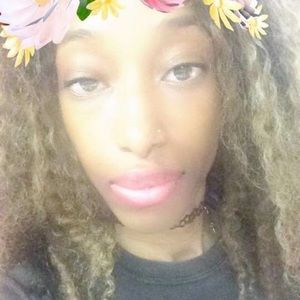 Meet your Posher, Shonte